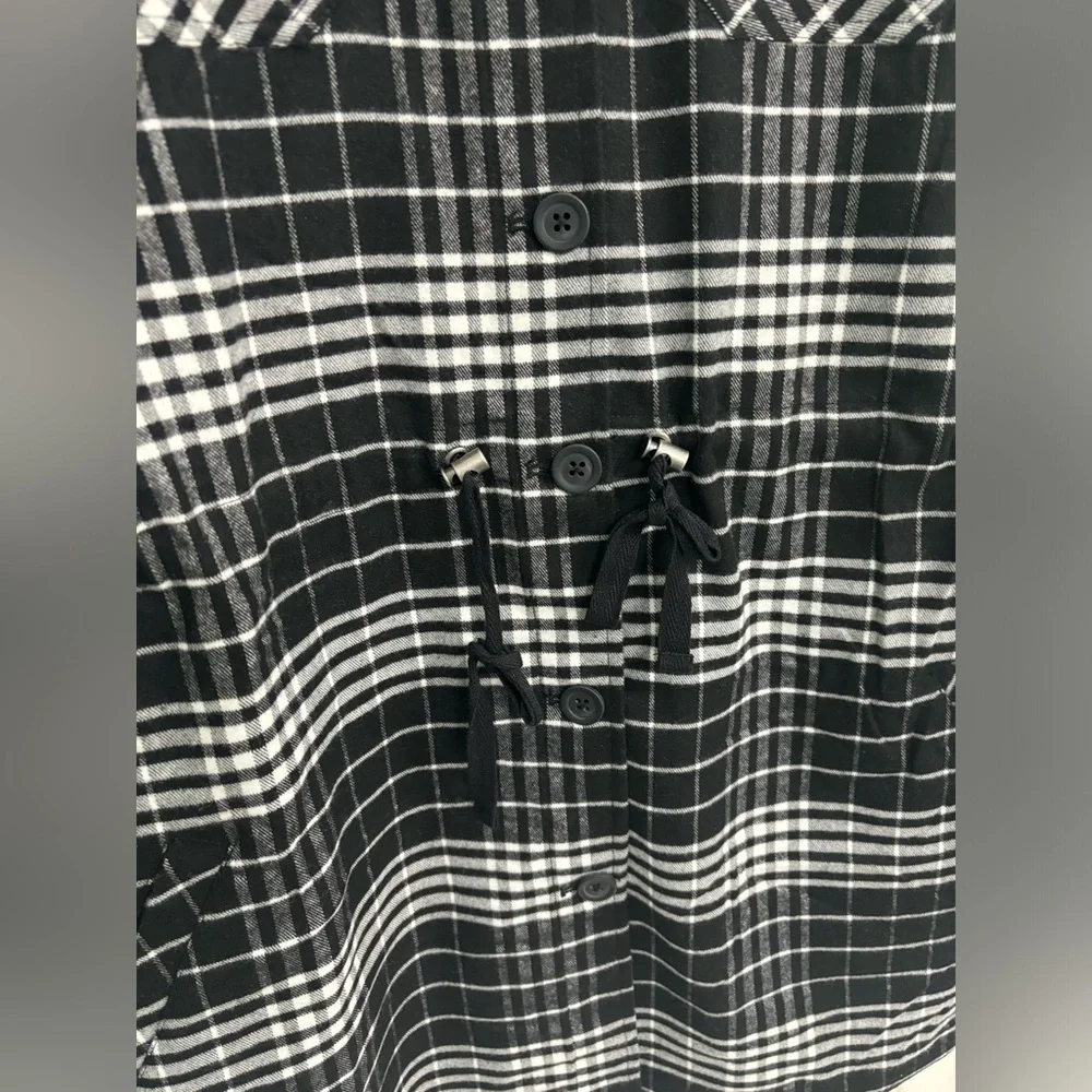 Torrid Size 1 Cinchwaist Lightweight Flannel - Size 1 - Picture 4 of 6